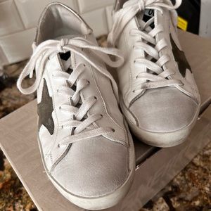 Sneakers - Golden Goose